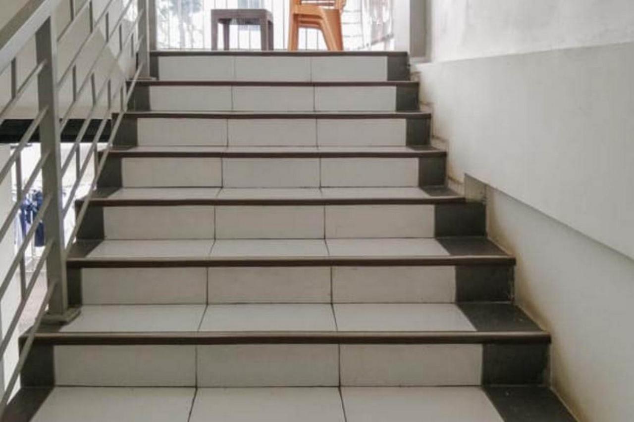 Laponca Residence Pondok Cabe Syariah Redpartner Buaran Extérieur photo